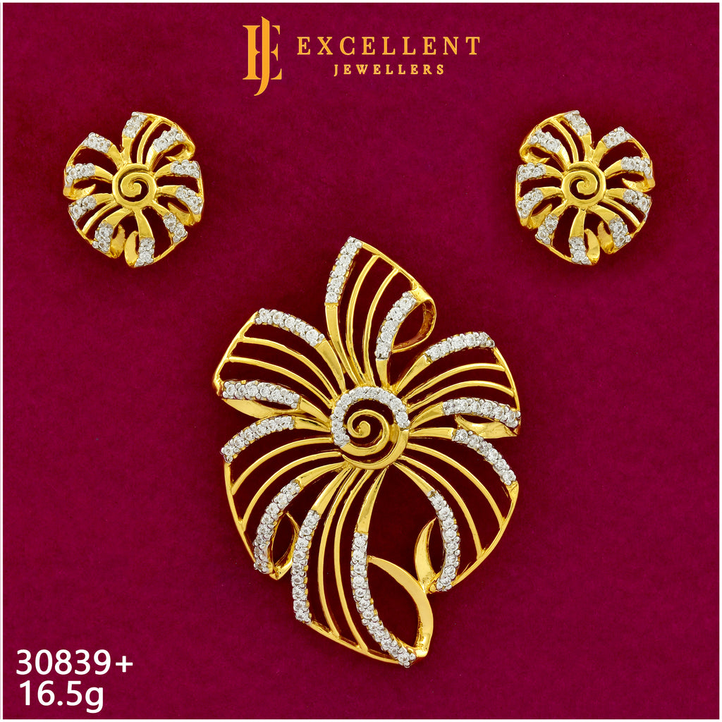 Pendant With Earring - 033